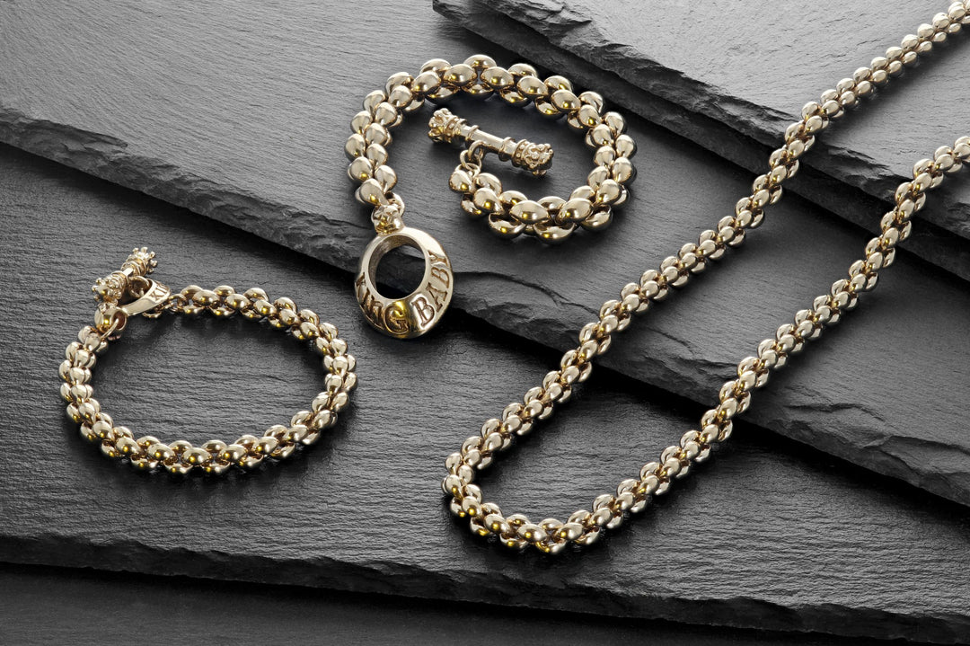 Lifestyle shot of 10K Gold Small Infinity Link Necklace
