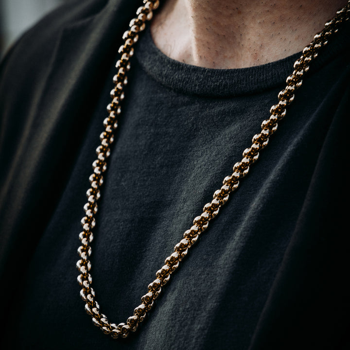 10K Gold Small Infinity Link Necklace on model