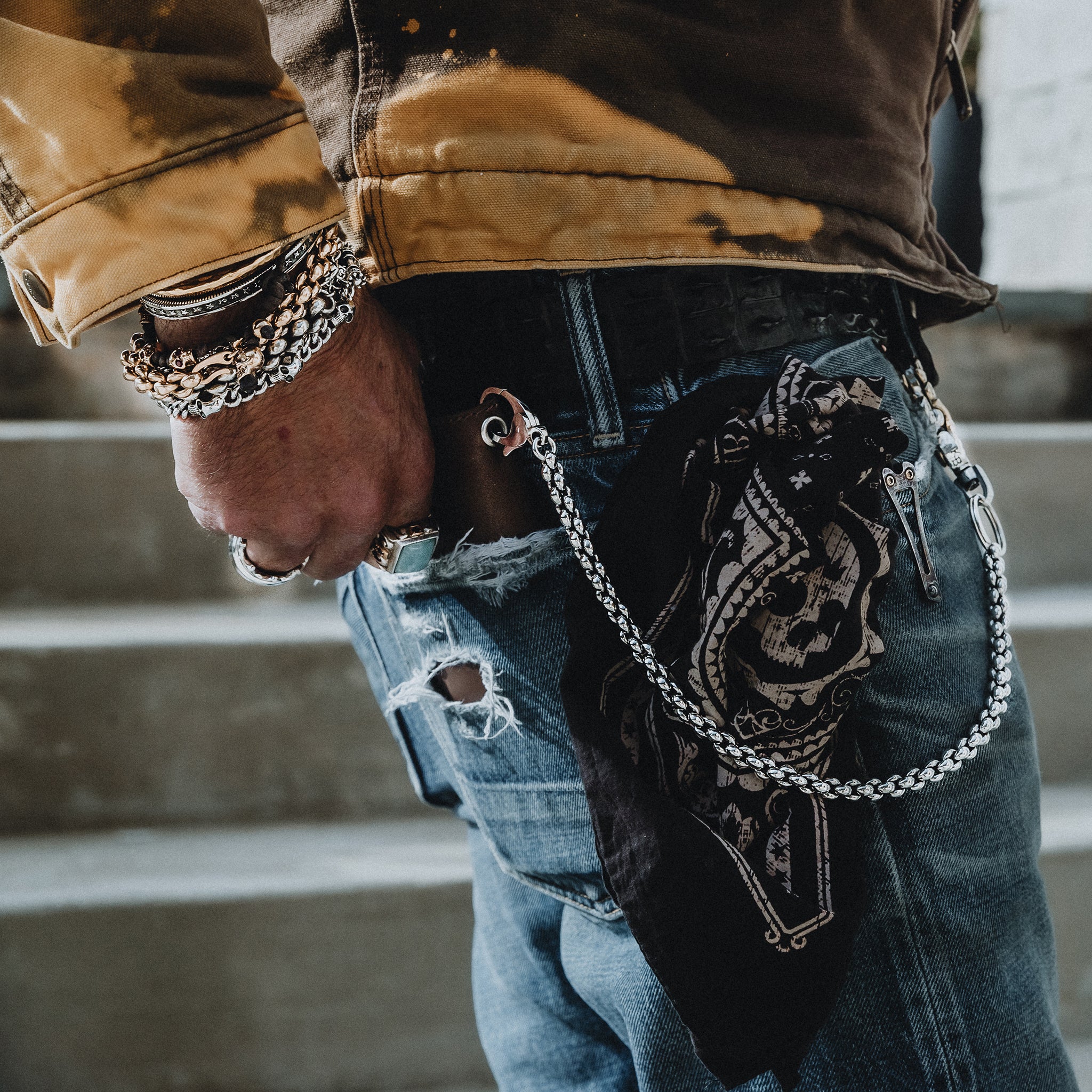 Corelink Wallet Chain Comte Infinity Link Wallet Chain w/ Multi Skull Motif Hook With Gold Alloy S ...