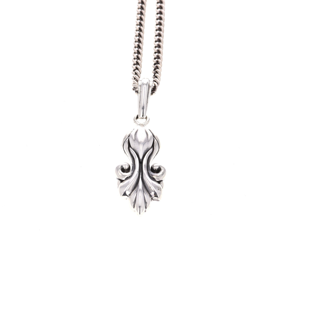 king baby sterling silver pendant