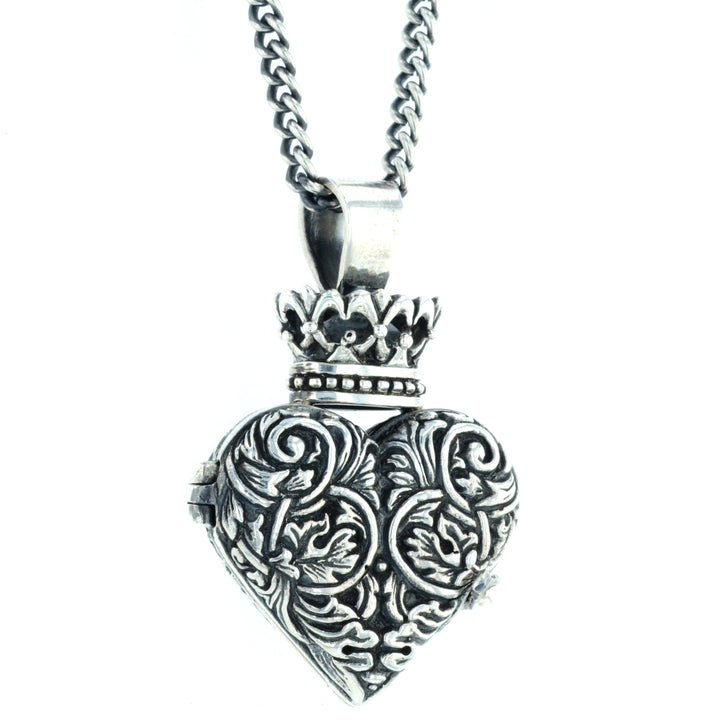 king baby engraved baroque heart locket