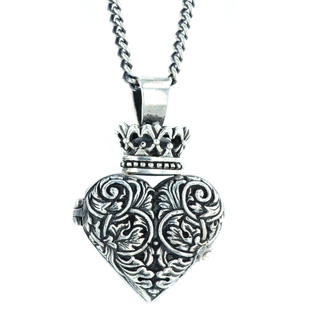 king baby engraved baroque heart locket