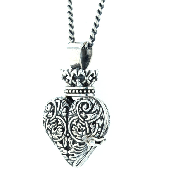 king baby engraved baroque heart locket