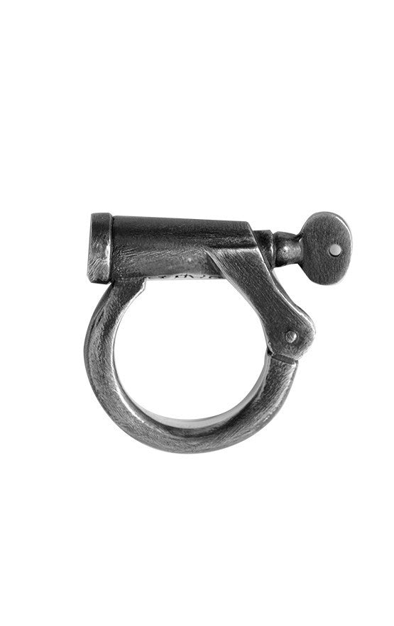 Vintage Shackle Ring