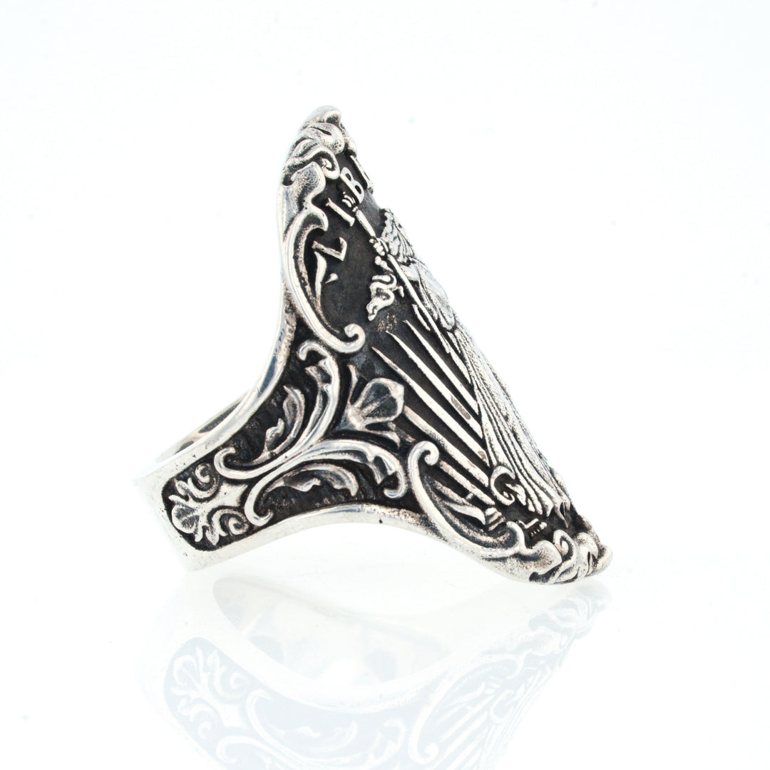 King Baby Lady Liberty Shield Ring