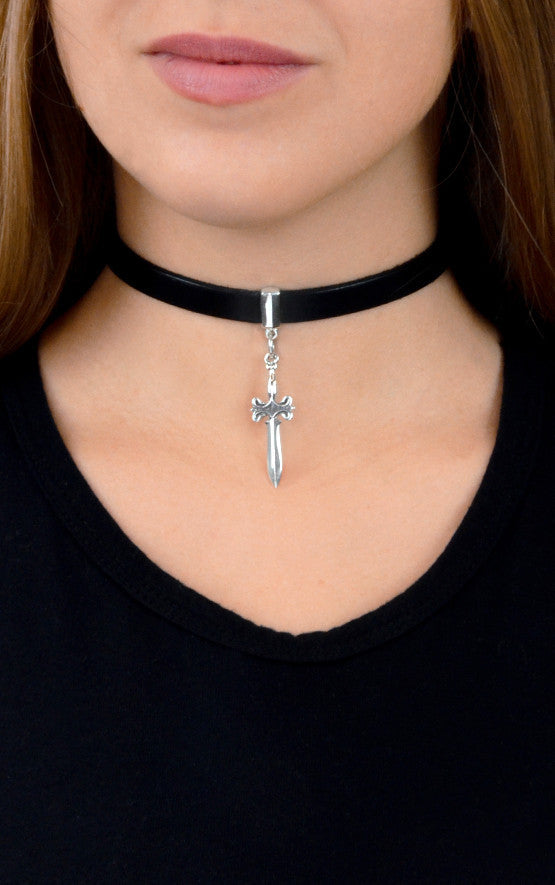 king baby leather choker with silver dagger