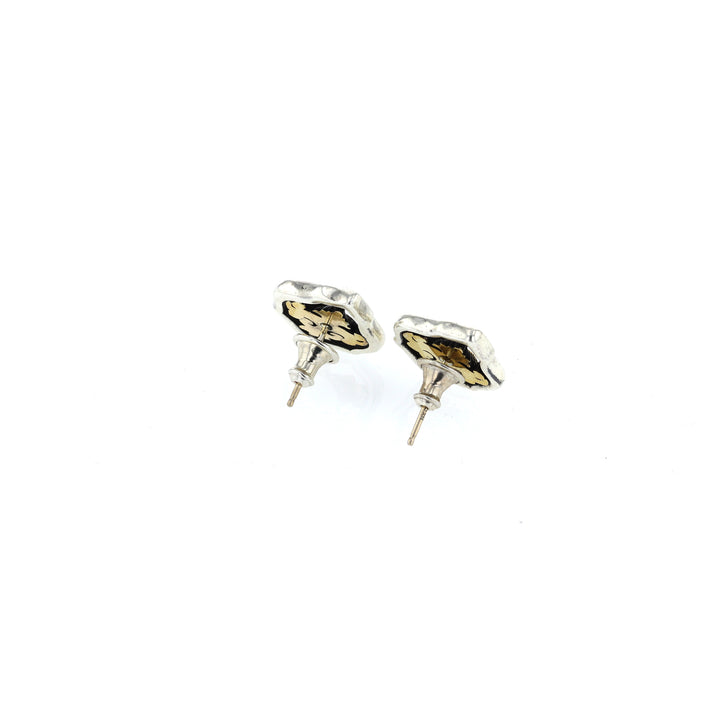 king baby scroll stud earrings