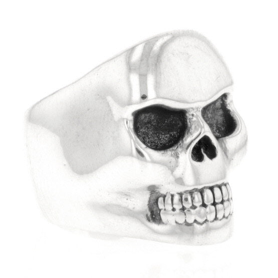 Small Classic Skull Ring